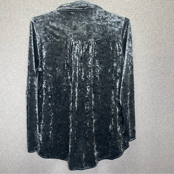 ANDREE BY UNIT Black Velvet Top - Picture 6 of 6